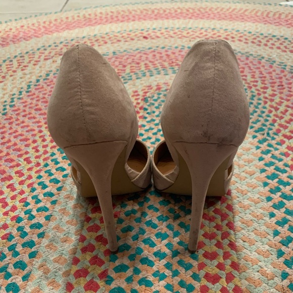 Nasty Gal Nude Stilettos Size 7. - Picture 4 of 4
